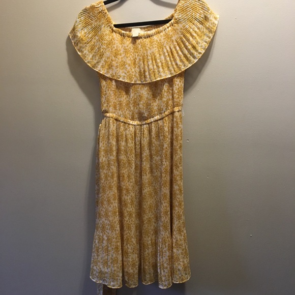 Michael Kors off the shoulder dress size M - Picture 5 of 6